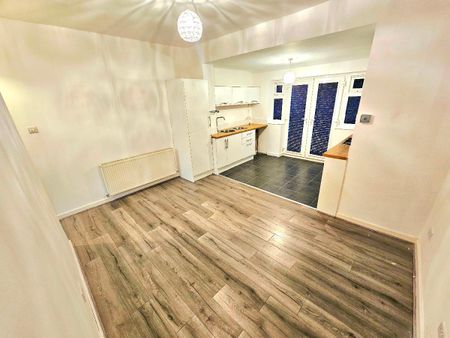 Langham Street, Ashton-under-Lyne, OL7 - Photo 3