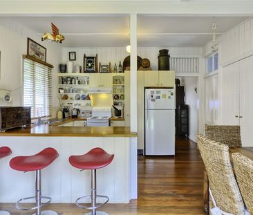 3-Bedroom Classic Colonial - Reduced Rent with Driveway Access Cond... - Photo 3