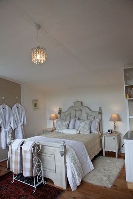 French Studio - furnished - suit a single person - Photo 1