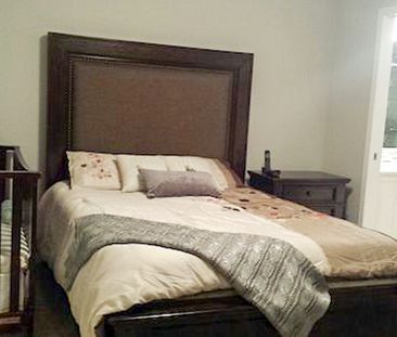 Spacious 3 Bedroom Home With Office, Bonus Room & Lake Access In Au... - Photo 3