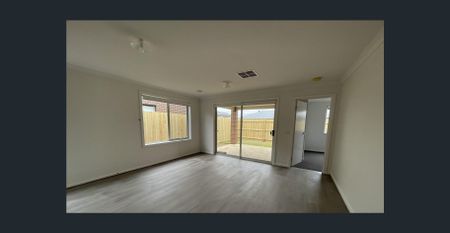 Modern Family Home with Stunning Features - Photo 2