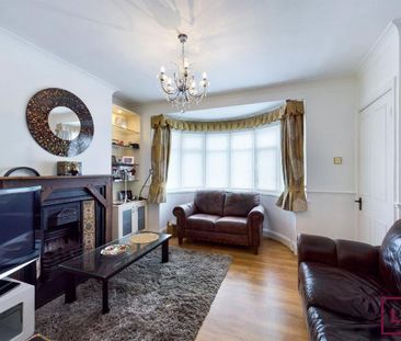 3 bedroom end of terrace house to rent - Photo 3