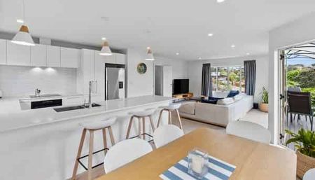 Waiake beach pad - Photo 4