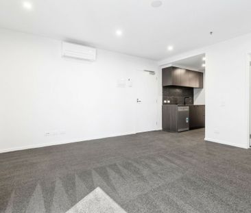 Grand Central Beauty - Photo 4