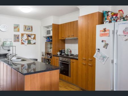 27 Beaumonde Street, Coburg VIC 3058 - Photo 2