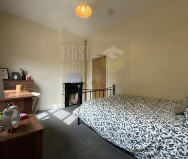 4 bedroom terraced house to rent - Photo 3