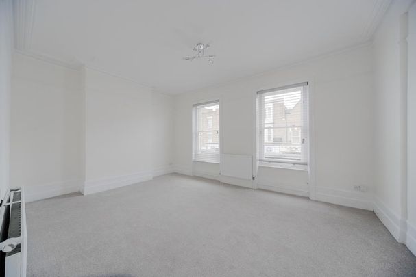 3 bedroom flat to rent - Photo 1