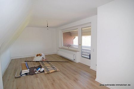 In vielen Teilen frisch renovierte 3-Zimmer-Dachgeschoss-Wohnung mit Loggia - Foto 4