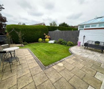 3 bedroom semi-detached house to rent - Photo 5