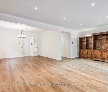 39 Fisherville Road #Upper - Photo 3