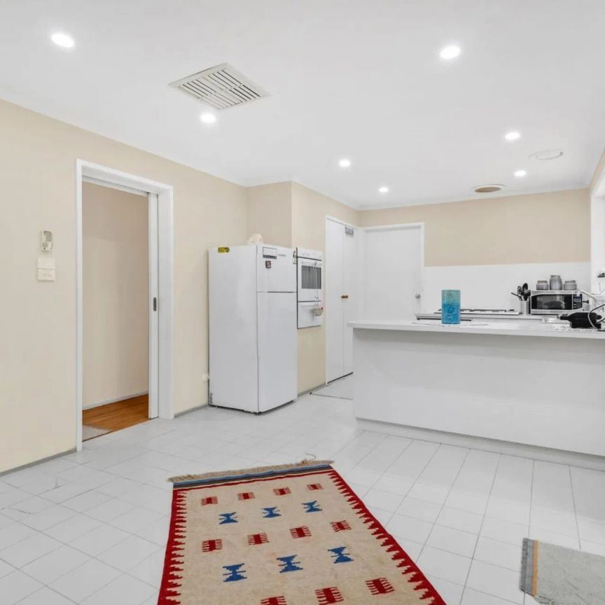 Sought after location surrounded by amenities - Photo 1