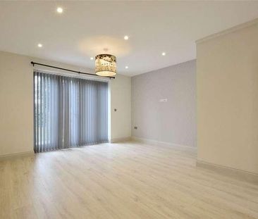 Riefield Road, London, SE9 - Photo 4