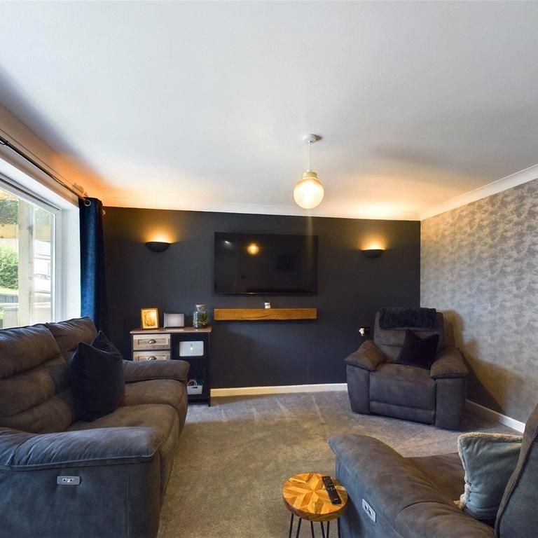 3 bedroom terraced house to rent - Photo 1