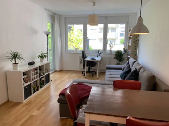 „Ums Eck gibt es ………“ - Foto 1