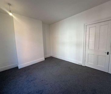 Hainton Avenue, Grimsby, DN32 - Photo 3