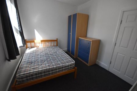 4 bedroom house share to rent - Photo 4