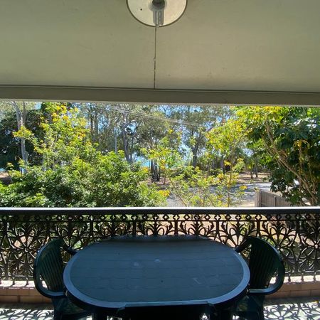 FULLY FURNISHED 4 BEDROOM UNIT - TORQUAY - Photo 5