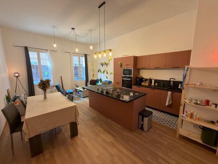 APPARTEMENT T2 MEUBLÉ PROCHE CENTRE VILLE ET FAC SAINT LEU - Photo 5