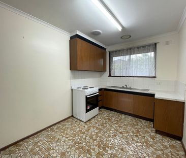 Updated 2 bedroom apartment - Photo 3