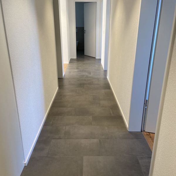 Moderne 4.5 Zimmer-Familienwohnung im Zentrum von Märwil - Foto 1