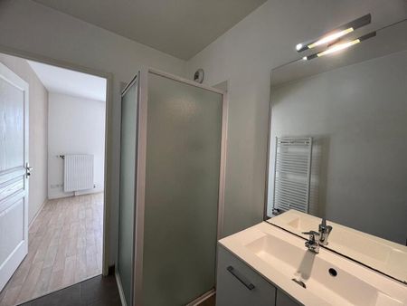 Location Appartement 2 Pièces 43 m² - Photo 4