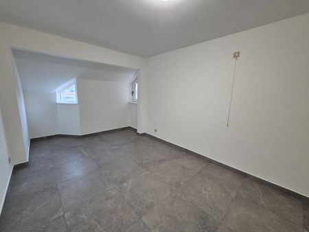 vernieuwd appartement te huur te Roeselare - Photo 5