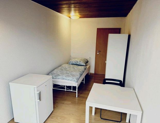 WG Zimmer Stadt Böblingen / auch mit Jobcenter - Foto 1