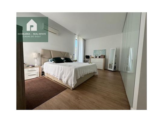 Luxury Semidetached House for rent in Charneca de Caparica, Portugal - Photo 1