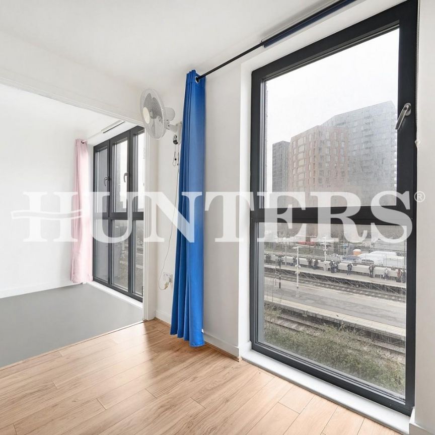 2 bedroom Flat To Let Total Size: 776 SQ FT - Photo 1