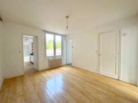 Location Appartement 3 pièces 54m² CHERBOURG-EN-COTENTIN 50100 - Photo 4