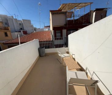 Valencia - Photo 2