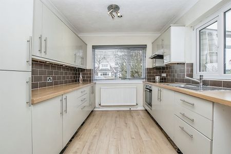 Poplar Drive, Great Yarmouth, Filby - Photo 5