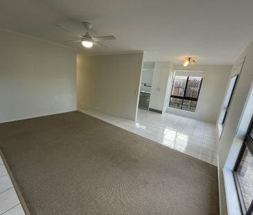 3 BEDROOM DUPLEX - Photo 2