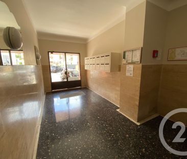 Location Appartement 1 pièce 33m² NICE 06100 - Photo 1