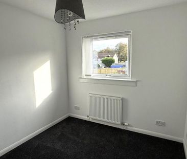 2 bedroom semi-detached house to rent - Photo 5