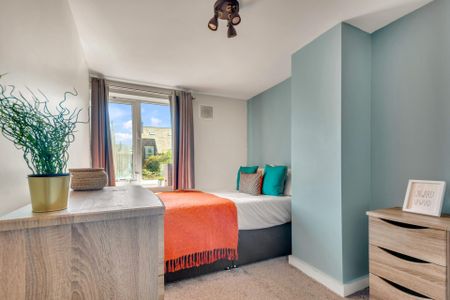 11 Stanmore Crescent Leeds - LS4 2RY - Photo 4
