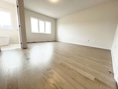For Lease - 9 Perigo Court, Richmond Hill, Ontario - Photo 4