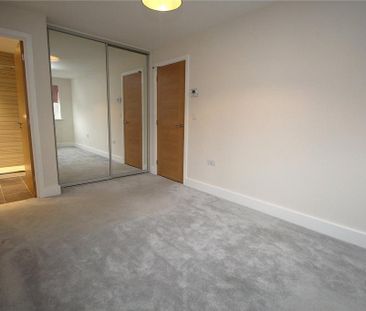 4 bedroom detached house to rent - Photo 3