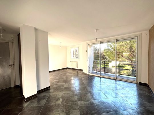 Location Appartement 3 pièces 60m² MARSEILLE 9ème - Photo 1