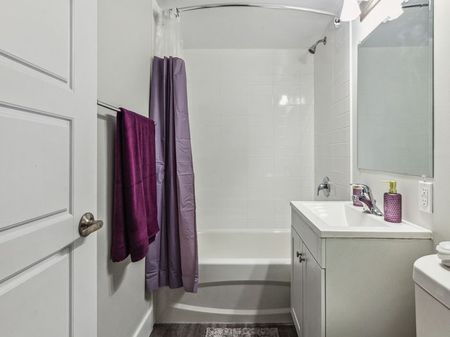 Deluxe Room - Harbour View, Halifax - Photo 5