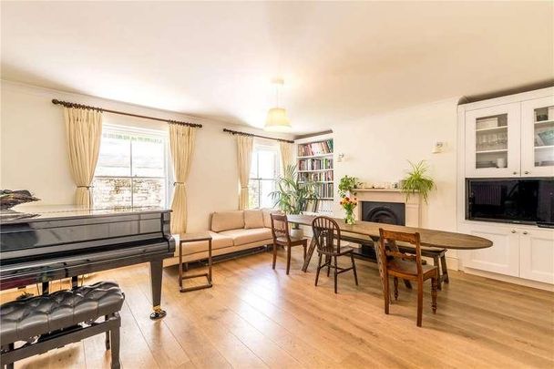 Camberwell Grove, London, SE5 - Photo 1