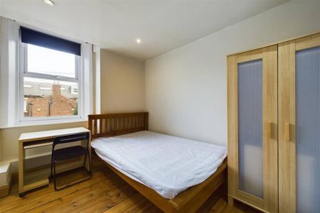 6 bedroom maisonette to rent - Photo 3