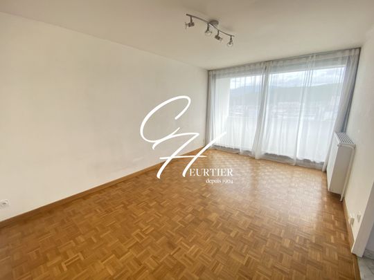 ECHIROLLES - APPARTEMENT T2 - VUE DEGAGEE - Photo 1