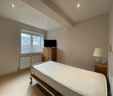 3 bedroom detached bungalow to rent - Photo 4