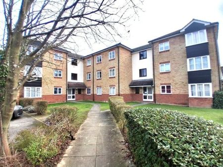 Tamarin Gardens, Cambridge £1,050 pcm ⓘ The monthly or weekly payment required by the landlord. Read our glossary page , 1 bedroom, flat, to let * Tenant info - Photo 2