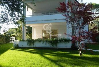 via sant elme, 12, Forte dei Marmi, Tuscany 55042