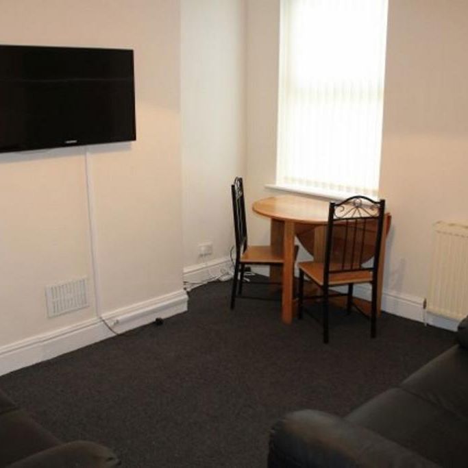 4 bedroom house to rent - Photo 1