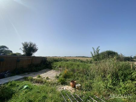 2 bedroom link detached house to rent - Photo 3