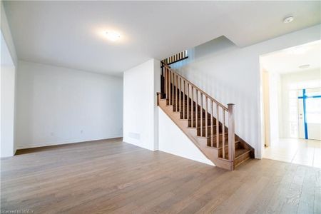 For Lease - 185 Forestwalk Street, Kitchener, Ontario - Photo 5