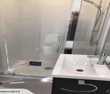 Single-level home – no climbing stairs! - Photo 5